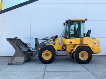 Utovarivač točkaš VOLVO L30G