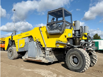 Mašina za asfalt WIRTGEN