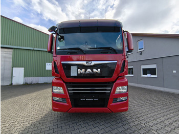 Kamion sa golom šasijom i zatvorenom kabinom MAN TGX 26.500 BDF 6x2 Euro 6 Standard Lift+Lenk (29): slika 3