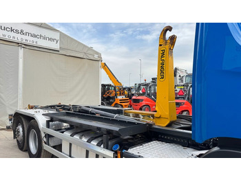 Scania P 360 6x2 palfinger abroll tipper - steering axle Scania P 360 6x2 palfinger abroll tipper - steering axle: slika 4 Scania P 360 6x2 palfinger abroll tipper - steering axle Scania P 360 6x2 palfinger abroll tipper - steering axle: slika 4