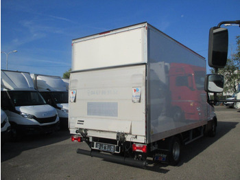 Dostavno vozilo sa zatvorenim sandukom Iveco Daily 35C16: slika 5