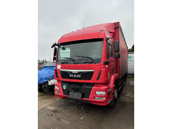 Kamion sa ceradom MAN TGM 18.340