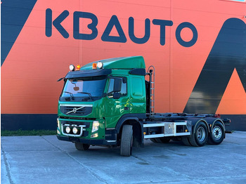 Kamion sa hidrauličnom kukom VOLVO FM 450