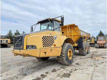 Zglobni kiper VOLVO A35D