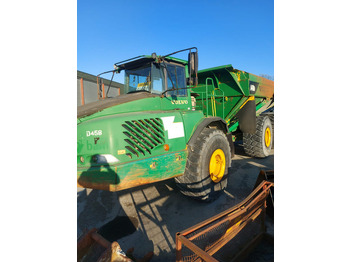 Zglobni kiper VOLVO A40D