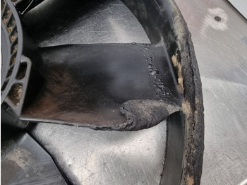 Ventilator John Deere 6100, 6000 Series, Cooling Fan L79028: slika 3