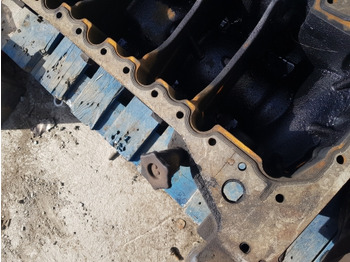 Motor i delovi New Holland T6000, T7 T6070 Engine Oil Pan Sump 504101687, 2855274, 504101689: slika 5
