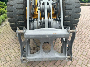 Utovarivač točkaš Volvo L120 H: slika 5