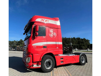 Tegljač DAF XF 530