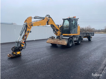 Liebherr A910 Liebherr A910: slika 1