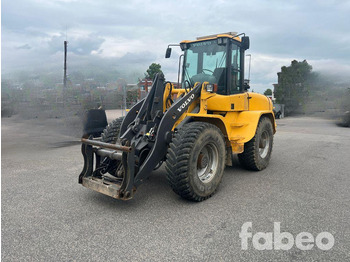 Utovarivač točkaš VOLVO L40B