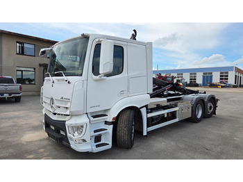 Kamion sa hidrauličnom kukom MERCEDES-BENZ Actros 2543
