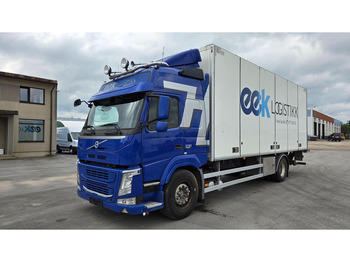 Kamion sa zatvorenim sandukom VOLVO FM 330