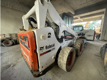 Mini utovarivač Bobcat S750: slika 2