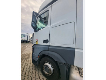 Tegljač Mercedes-Benz ACTROS 1845 mega: slika 3