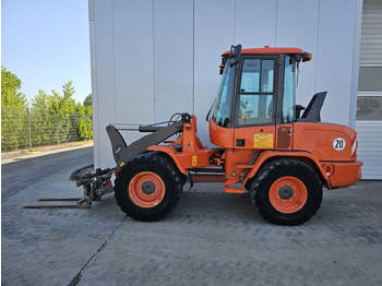 Utovarivač točkaš VOLVO L30G: slika 2