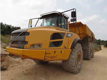 Zglobni kiper VOLVO A40F