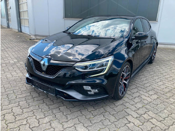 Automobil RENAULT