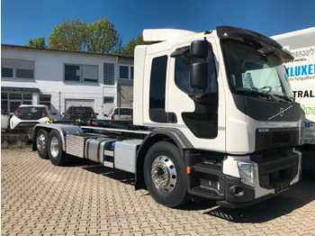 Kamion sa hidrauličnom kukom VOLVO FE 320