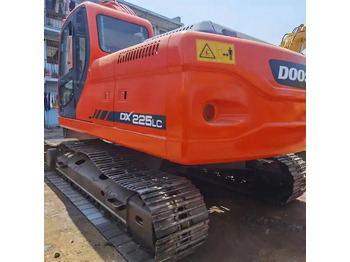 Bager guseničar DOOSAN DX225