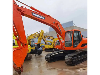 Bager guseničar DOOSAN DH220