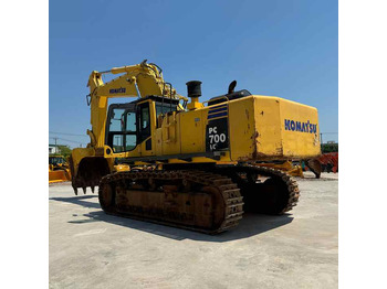 Bager KOMATSU PC700