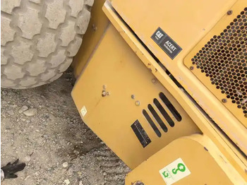 Used 18 ton Caterpillar Road Roller CAT CS76T  Road Paving Machinery Soil Compactor made in USA Used 18 ton Caterpillar Road Roller CAT CS76T  Road Paving Machinery Soil Compactor made in USA: slika 3