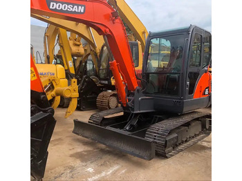 Bager guseničar DOOSAN DH55
