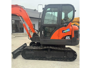 Bager guseničar DOOSAN DX60