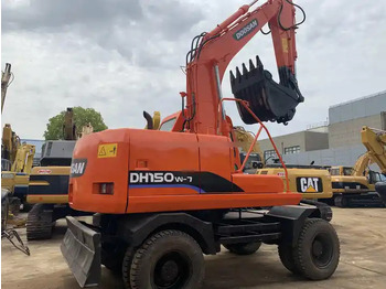Bager guseničar Wheel digging excavator Used DOOSAN150W DH150W DH150W-7 / second-hand KOREA engine DOOSAN DH 150 150W-7 DOOSAN150: slika 2 Bager guseničar Wheel digging excavator Used DOOSAN150W DH150W DH150W-7 / second-hand KOREA engine DOOSAN DH 150 150W-7 DOOSAN150: slika 2