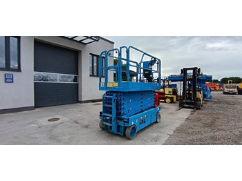 Lift u obliku makaza Genie GS4047 - 13,7m - electric: slika 2