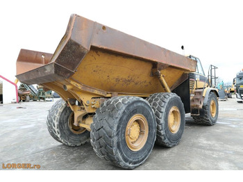 Zglobni kiper CAT 730: slika 3