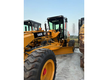 Građevinska mašina CATERPILLAR 140K