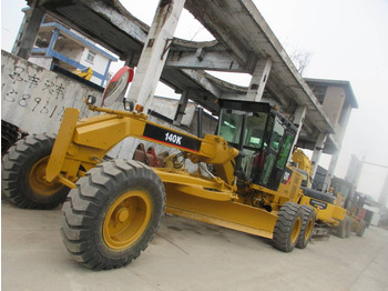 Grejder CATERPILLAR 140K