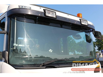 Kamion sa golom šasijom i zatvorenom kabinom Scania P230 P 230 Euro 5 6x2*4 TOP!! Retarder right hand steer: slika 5