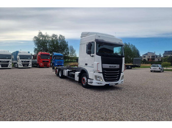 Kamion za prevoz kontejnera/ Kamion sa promenjivim sandukom DAF XF 460