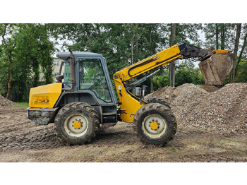 Teleskopski utovarivač na točkovima JCB