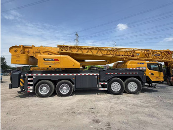 Kran guseničar XCMG