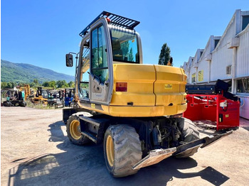 Bager točkaš New Holland MH 2.6 PELLE A PNEUS 10T: slika 3