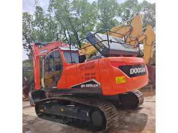 Bager guseničar DOOSAN DX225LC