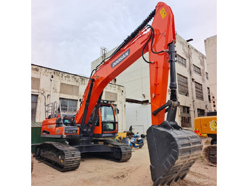 Bager guseničar DOOSAN DX300