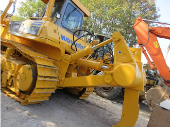 Buldožer KOMATSU D155