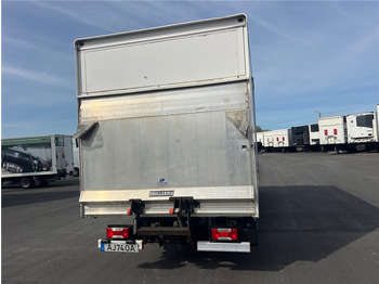 Dostavno vozilo sa zatvorenim sandukom Iveco 35C16: slika 5