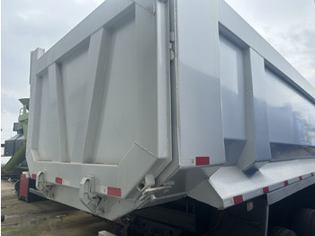 Istovarivač SINOTRUK HOWO