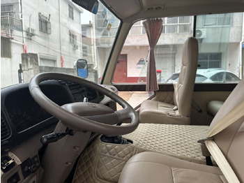 Gradski autobus Toyota diesel Coaster: slika 2