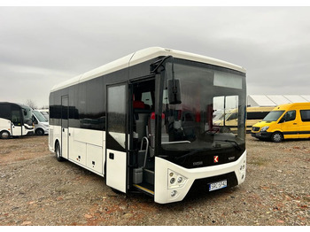 Turistički autobus