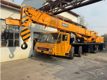 Pokretni kran KATO NK400E