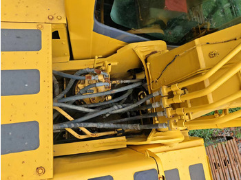 Bager guseničar KOMATSU PC200-8: slika 5
