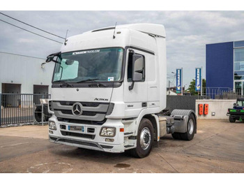 Tegljač MERCEDES-BENZ Actros 1844