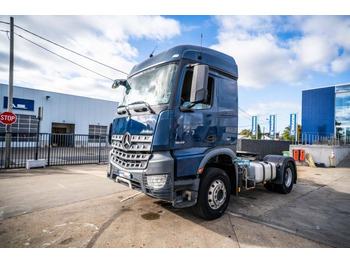 Tegljač MERCEDES-BENZ Actros 1843